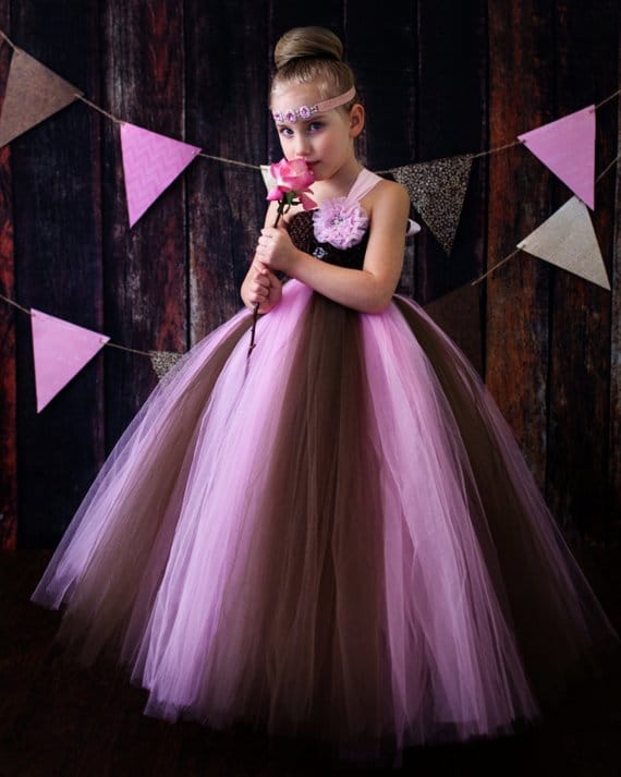 Vestido infantil rosa e marrom Vestido infantil rosa e marrom