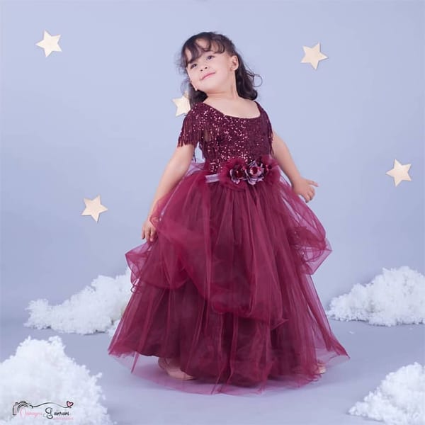Look para festa infantil a noite Look para festa infantil a noite