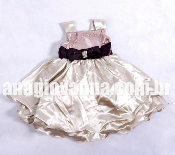 Look para festa infantil a noite Look para festa infantil a noite