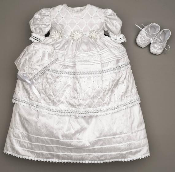 Vestido infantil de batizado Vestido infantil de batizado
